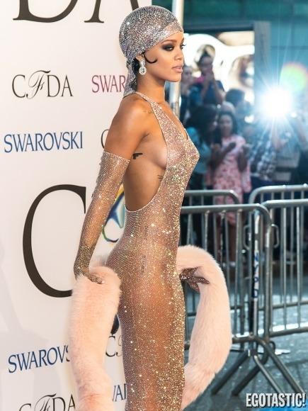 Porn Pics ratemycelebrity:  Rihanna Nipples and Ass