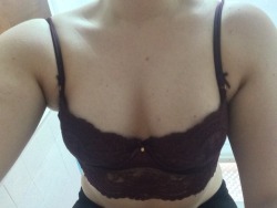 boredandboredagainxo:  Loving my new bra😍 There’s always more pictures that I’m willing to take just have to get 100 notes and tell me what you want a picture of: ass or more tits?😉