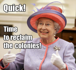 collegehumor:  queefilicious:  I’ve never laughed so much in my life  THE BRITISH ARE COMING! THE BRITISH ARE COMING! 