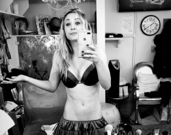 stuckupbitches:  Top Totty of the Week: Kaley Cuoco