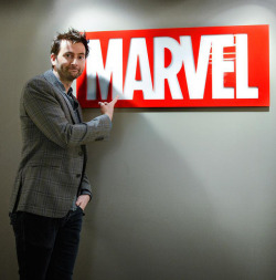 mizgnomer: David Tennant visiting the Marvel offices (and hanging out with The Amazing Spider-Man (&amp; more) writer Dan Slott) - March 2015 &amp; April 2016
