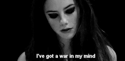 Cheelieve7:  ”Kafamın Içinde Bir Savaş Var.” 