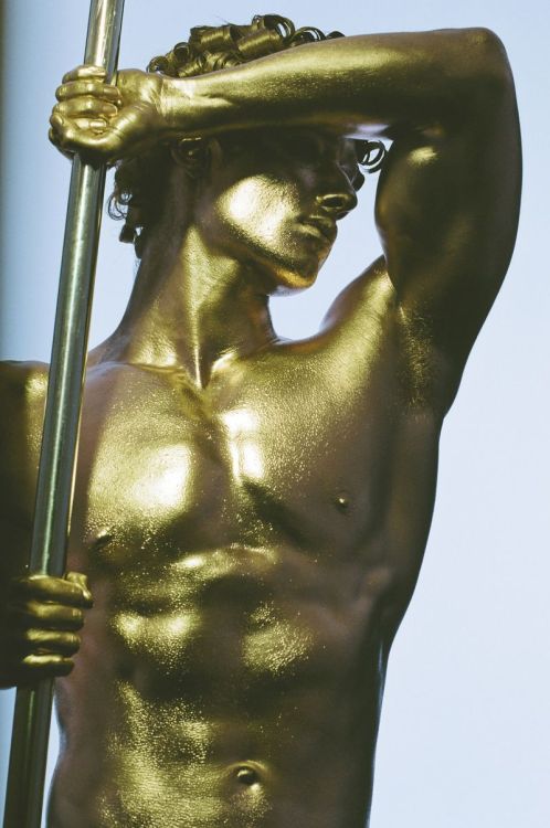 dolerme:   ‘golden empire‘ david jainz by jonathan baron for numéro homme berlin, may 2020   