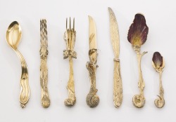aarcadien:  Salvador Dali – Ménagère (Cutlery Set) 1957 Six pieces (silver-gilt) comprising of two forks, two knives and two enameled spoons. 