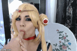 lawlbunnycheeks:  Watch as Sailor Moon teases you with her bunny butt &amp; soft lips. &lt;3 Get the full video HERE 