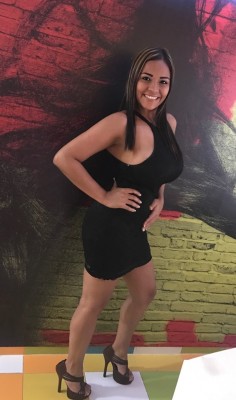latinashunter:  Sexy AF Latina Mamasota! 💕💞💖❤
