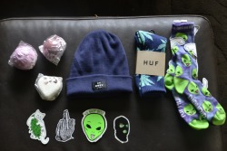 thc-kittyy:  thc-kittyy:  GIVEAWAY TIME&lt;3the winner will recieve:an obey beaniehuf socksripndip tie dye socks3 lush bath bombs(space girl, tisty tosty, &amp; twilight)4 stickers(shown above)rules:must be following thc-kittyymust be living in the U.S.