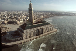 morobook:  Morocco.Casablanca.General view of Hassan II Mosque   on shoreline.1993  