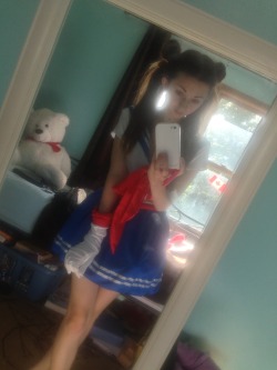 cummbunny:  this was my costume last halloween and I am so excited for this year already eeeep!!  Oh wow more pictures of you in your sailor moon outfit :) you look so damned cute! 