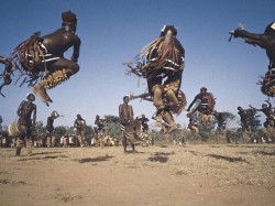 unrar:  Irigwe dancers in 1959, Miangovillage, Jos Plateau, Nigeria. Eliot Elisofon 