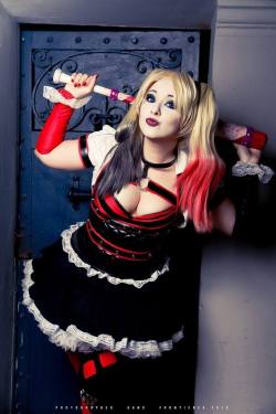 cosplayandgeekstuff:    Gwendy Guppy Cosplay  (Argentina) as Harley Quinn.Photos I by:  Photographes Sans Frontieres   Photos II, III and IV by:  RV - Raúl Vallejo  