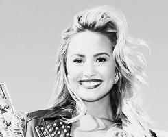  FOLLOW HIDINGTHEACHE, hidingtheache is a new blog about  Demi Lovato  who posts edits, gifs and everything related to Demi I hope you like  &lt;3    