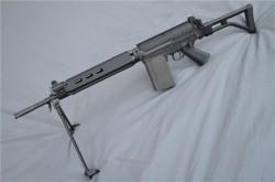 gunrunnerhell:  FAL Paratrooper Due to the recoil system of the FAL, swapping in the side-folding paratrooper stock is not possible on a standard lower. A new bolt carrier and top cover are required to operate with the self-contained recoil system on