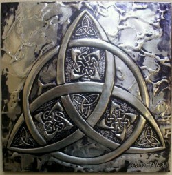 sirloin:  Trinity Knot (Celtic) - symbol