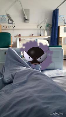 mogifire:  guy playing pokemon GO in the hospital…idk if its a good sign 