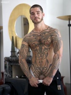 n-unit:  Logan McCree’s tattoos are amazing