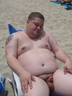 bigmensmallpenis:  Sweet chubby on the beach