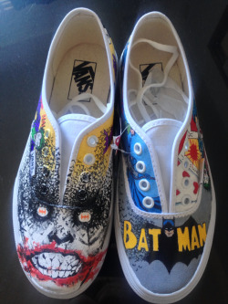 herochan:  Batman vs. Joker - Custom ShoesCreated by Daniel Pierce    