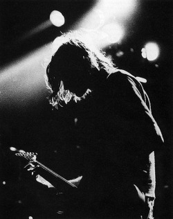 friend-of-pain:  Kurt Cobain.