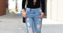 Just Pinned to Ripped jeans: 30 Outfits To Check Before Wearing Your Boyfriend Jeans http://ift.tt/2u7kq0u Please visit and follow my other Jeans-boards here: http://ift.tt/2dlnTBk