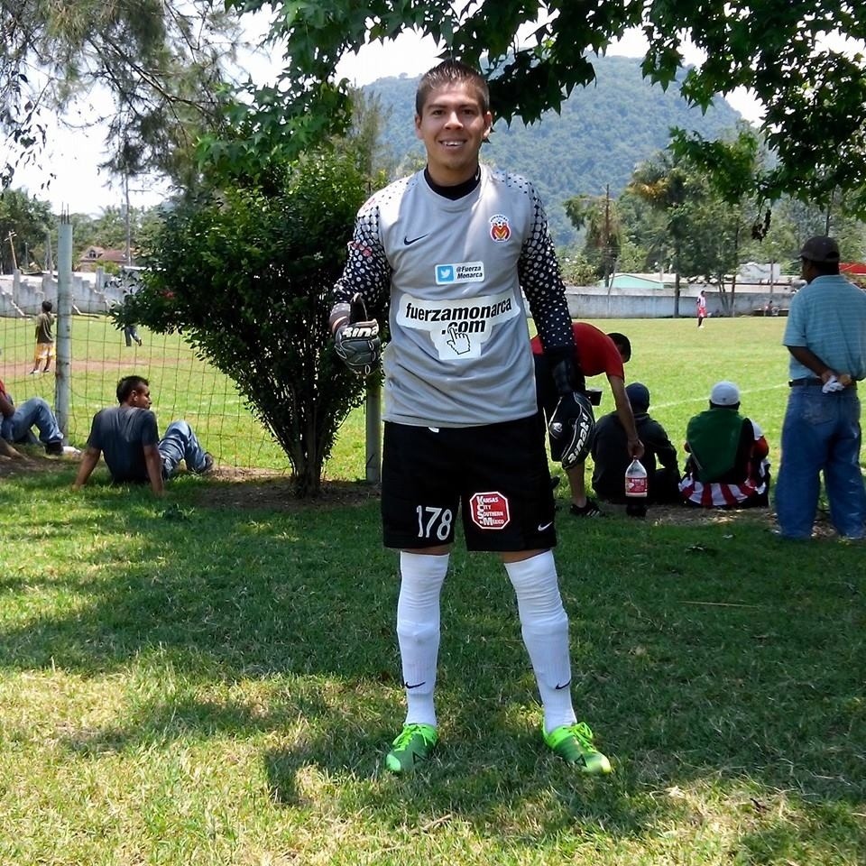 demi18things:  De nuevo Alejandro Zamora el porterito famoso aparté de jugar bien…