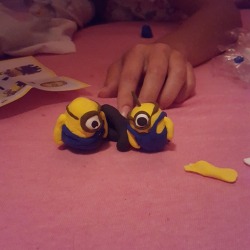 littlemisspixels:  So my Canada Day was awesome :3 I dressed a really open minded and amazing vanilla couple up in @onesiesdownunder onesies and pacis, and a cushie and an M4, then we played with the minion modelling clay from the @crinklecrate and just