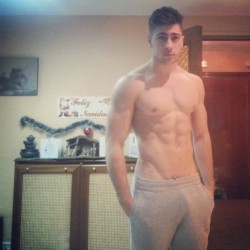 Hot.Guys.in.Sweat.Pants.and.Towels