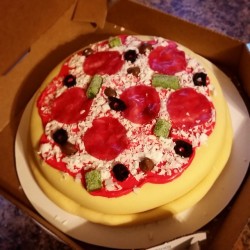 Made a pizza cake for my sister&rsquo;s 17th birthday this Sunday! (Inspired by Ro from Nerdy Nummies)