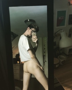 gaypepper:  same mirror, new nudes for you to send me pics of you jerking off to