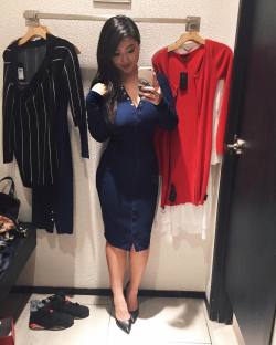 Submit your own changing room pictures now! Three Dresses via /r/ChangingRooms http://ift.tt/2jjcLVd