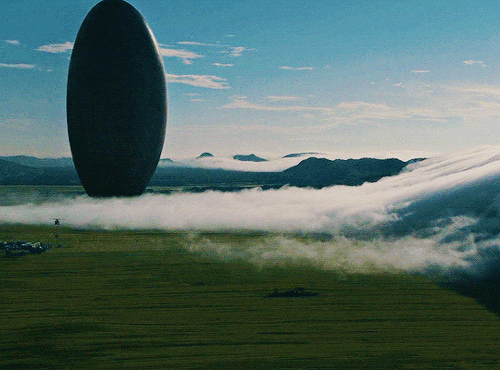 downey-junior:  I’m not so sure I believe in beginnings and endings. There are days that define your story beyond your life. Like the day they arrived.  ARRIVAL (2016) dir. Denis Villeneuve 
