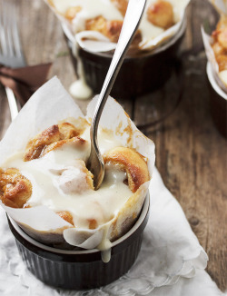 do-not-touch-my-food:  Cinnamon Roll Bites with Cream Cheese Icing