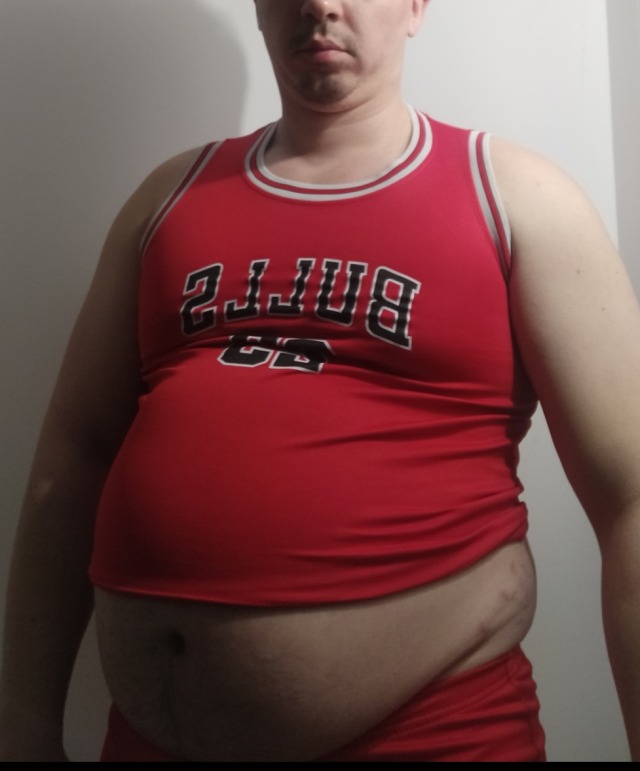 lardleader:My bf tells me to put on my workout clothes ,knowing very well how they fit me&ldquo;not the same as before ,uh ?&rdquo; He grabs my underbelly and jiggle it&ldquo;time for your workout,pig&rdquo;He exposes my belly and start feeding me the