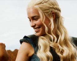  Get to know me meme - 1\5 favorite female characters  ↳ Daenerys Targaryen -