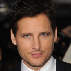 twiregret:  peter facinelli. © infinisty and like this post. 