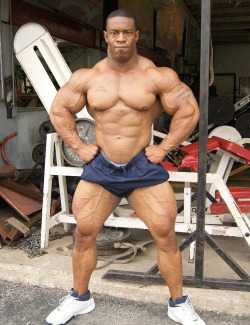 muscleworshipper08:  Enormous in every way!!!