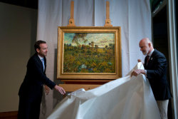 breakingnews:  New Vincent Van Gogh painting discovered The New York Times: Amsterdam’s Van Gogh museum has unveiled a newly-discovered painting by the Dutch artist Vincent Van Gogh, the first major canvas of the artist’s work that has been found