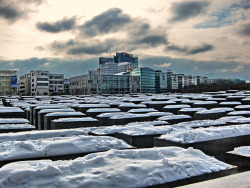 ichliebedichberlin:  20100214 Berlin Mitte Potsdamer Platz Holocaust Mahnmal Winter Schnee 