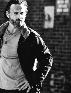 :  Andrew Lincoln on set of 4x16 "A" 