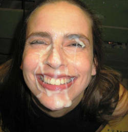cum-faces18:  WOW…….she sure is a keeper