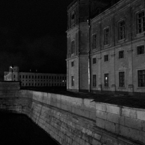 #Dark #night #empty #sleepy #hollow #abandoned #deprived #castle #palace / #architecture #archi #bw #blackandwhite #rainymood / @grilyo #Gatchina