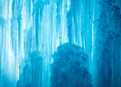 Eloquent light (view of a frozen waterfall from behind)