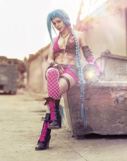 allthatscosplay:Nadyasonika’s Insanely Epic Jinx CosplayView the full feature with more images at All That’s Epic