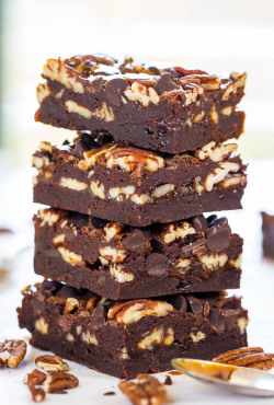 do-not-touch-my-food:  Turtle Brownies