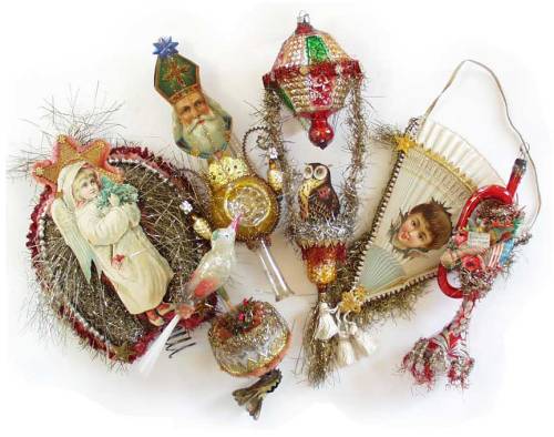 blondebrainpower:Dresden Star Ornaments are lovingly hand-crafted from beautiful antique chromolithographs (called “scraps”), old glass ornaments, and a variety of vintage Christmas decorations, making them truly look like antique Christmas ornaments.