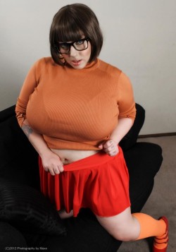 savingthrowvssexy:  Amy Villainous as Velma 