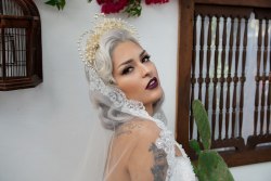 lilbabyx:  m0rphlne:  AND IF YOU DIDN’T THINK THIS SET WAS PERFECT ENOUGH, HER NECKLACE SAYS  “LOCA” AAAAHHHH  Wedding fucking GOALS 