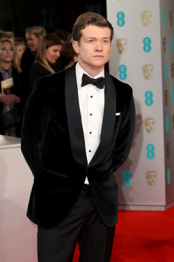 ed-speleers-addicts:zhugh37:  More from the BAFTAs.  OMG!! *fall down from my sit*