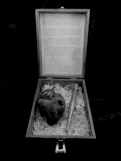  This mummified heart is said to be that