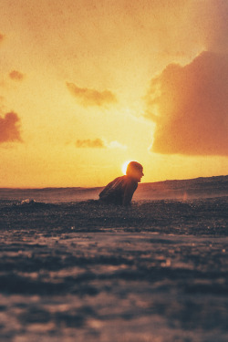 avenuesofinspiration:  Sunset Surf | Photographer